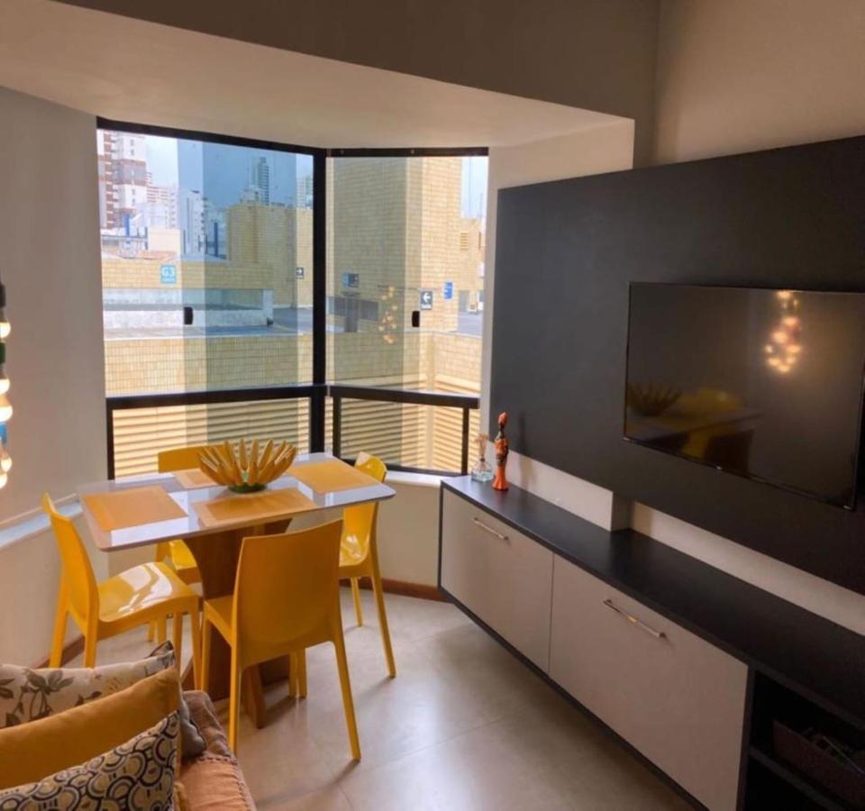 Excelente Localizacao Na Barra -Climatizado-Garagem Apartment Salvador Bagian luar foto