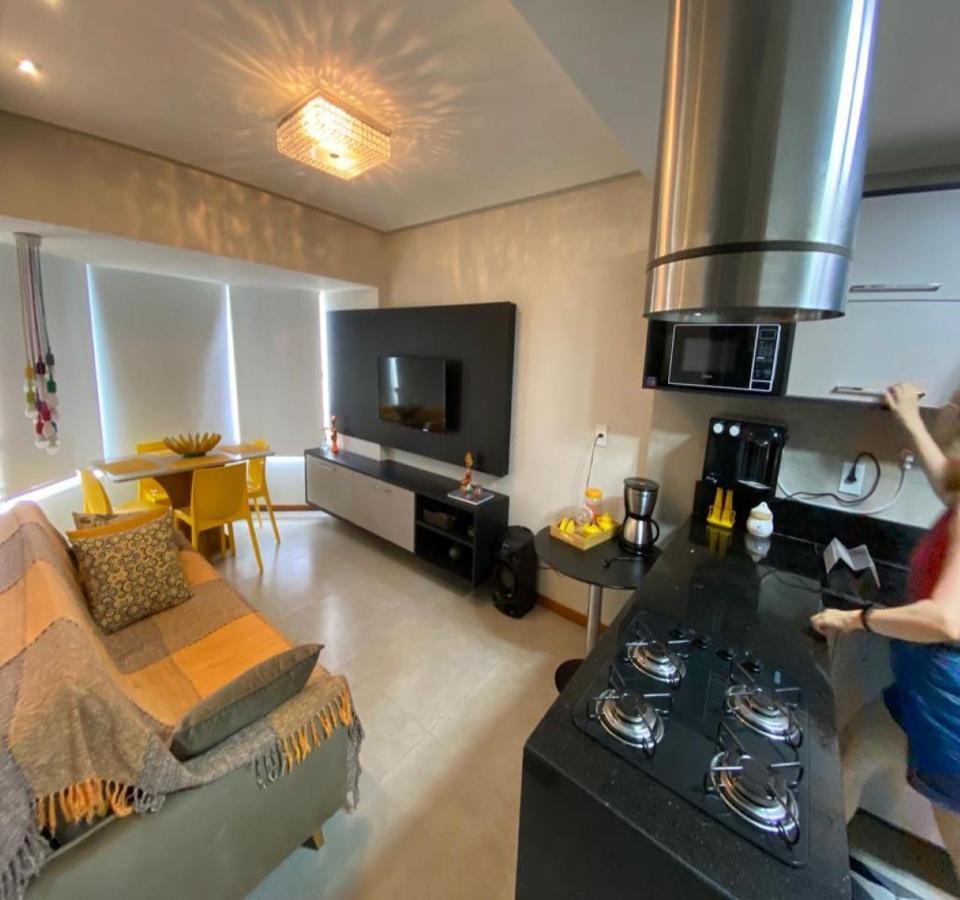Excelente Localizacao Na Barra -Climatizado-Garagem Apartment Salvador Bagian luar foto