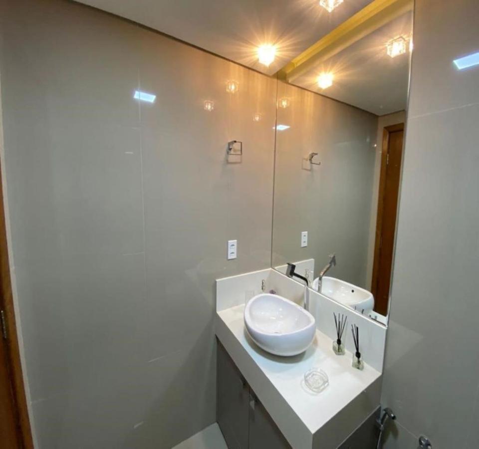 Excelente Localizacao Na Barra -Climatizado-Garagem Apartment Salvador Bagian luar foto