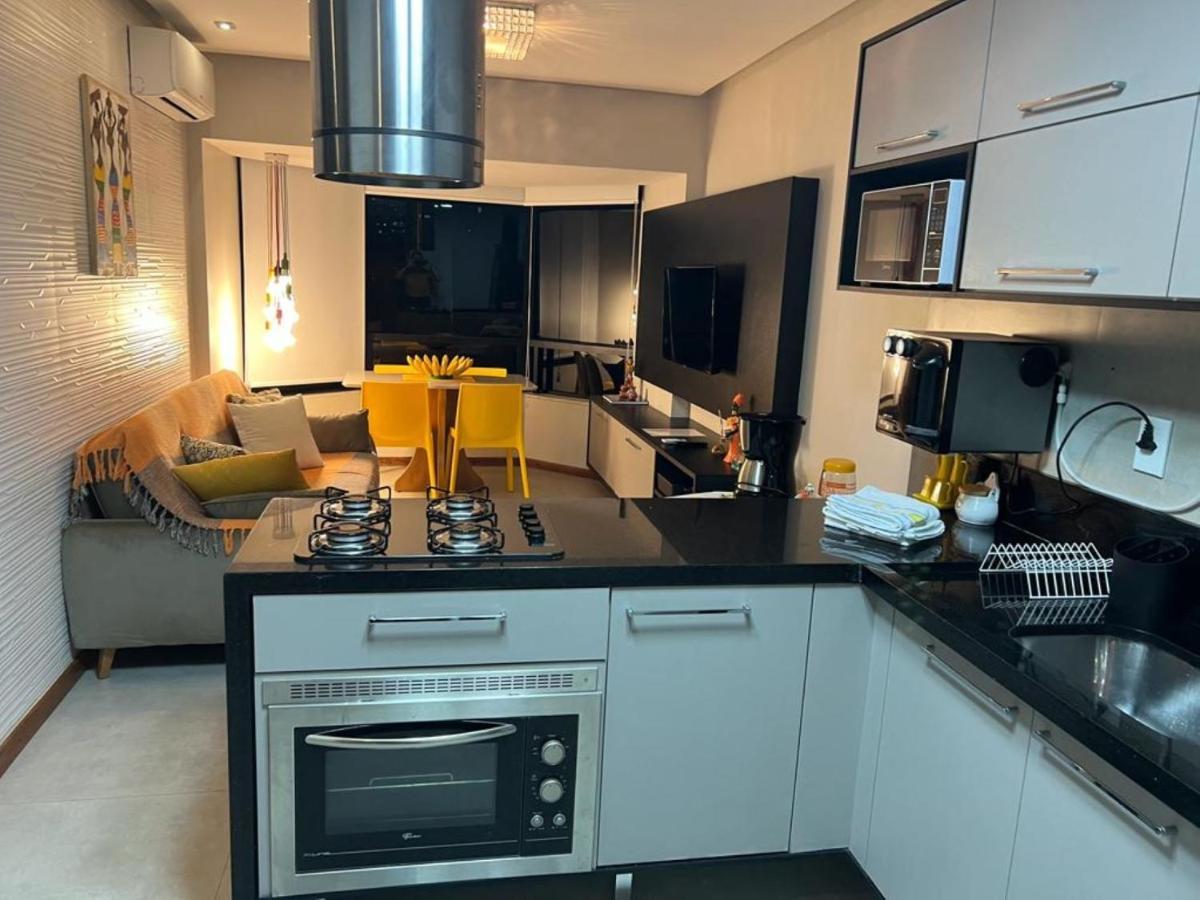 Excelente Localizacao Na Barra -Climatizado-Garagem Apartment Salvador Bagian luar foto