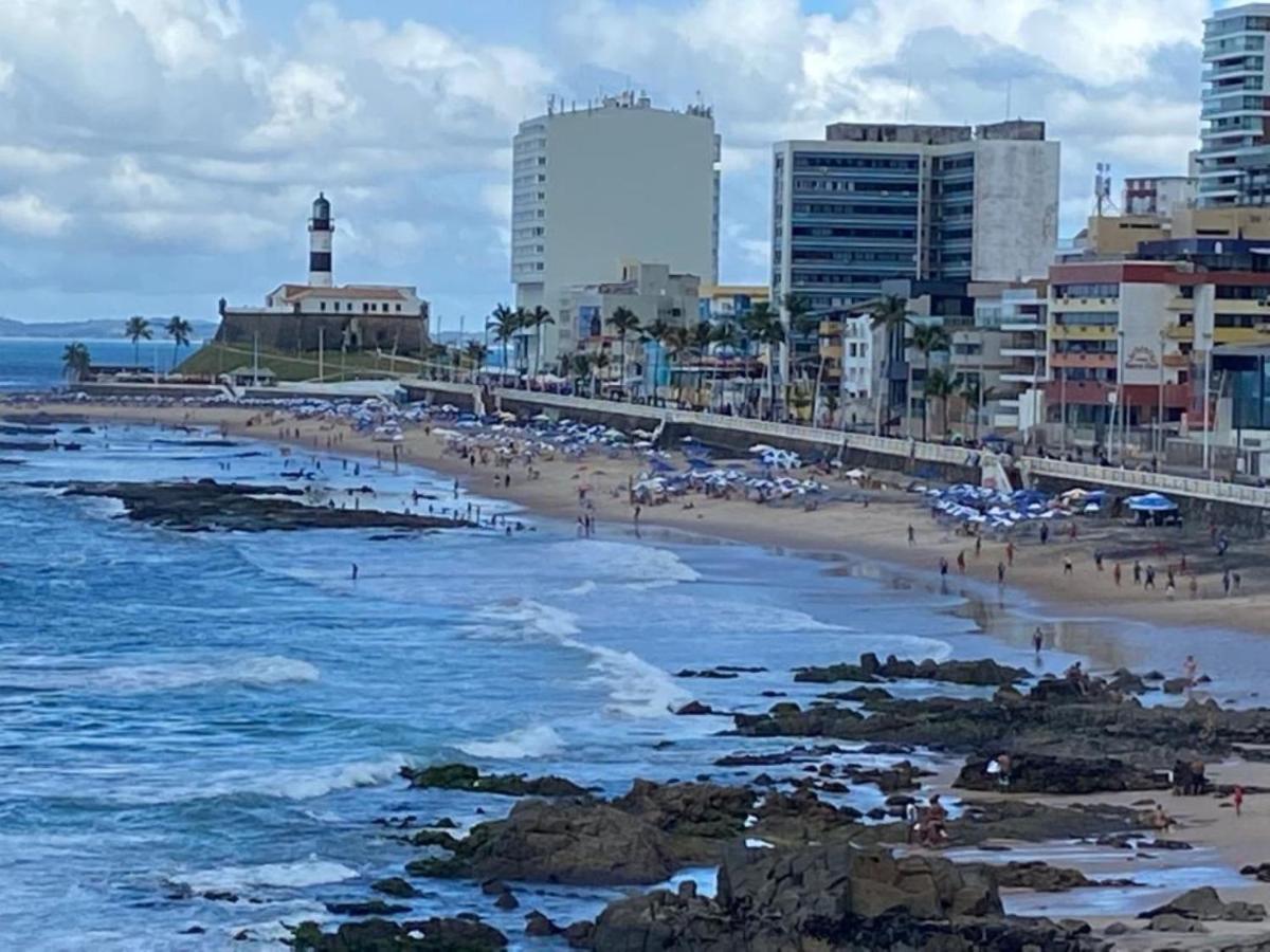Excelente Localizacao Na Barra -Climatizado-Garagem Apartment Salvador Bagian luar foto