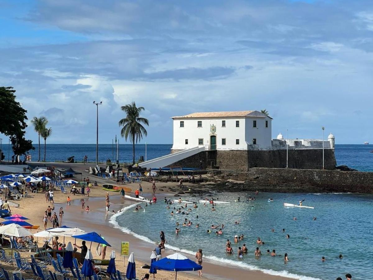 Excelente Localizacao Na Barra -Climatizado-Garagem Apartment Salvador Bagian luar foto
