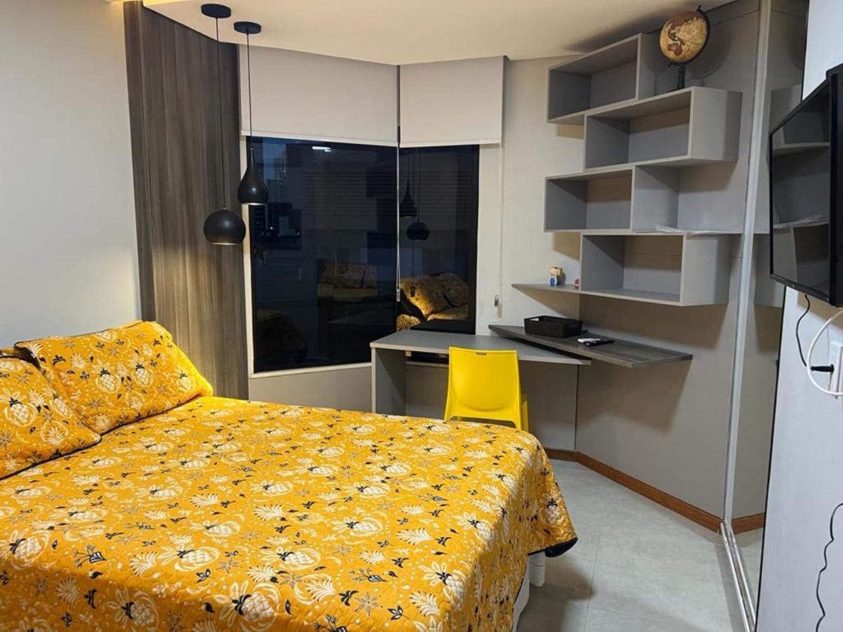 Excelente Localizacao Na Barra -Climatizado-Garagem Apartment Salvador Bagian luar foto