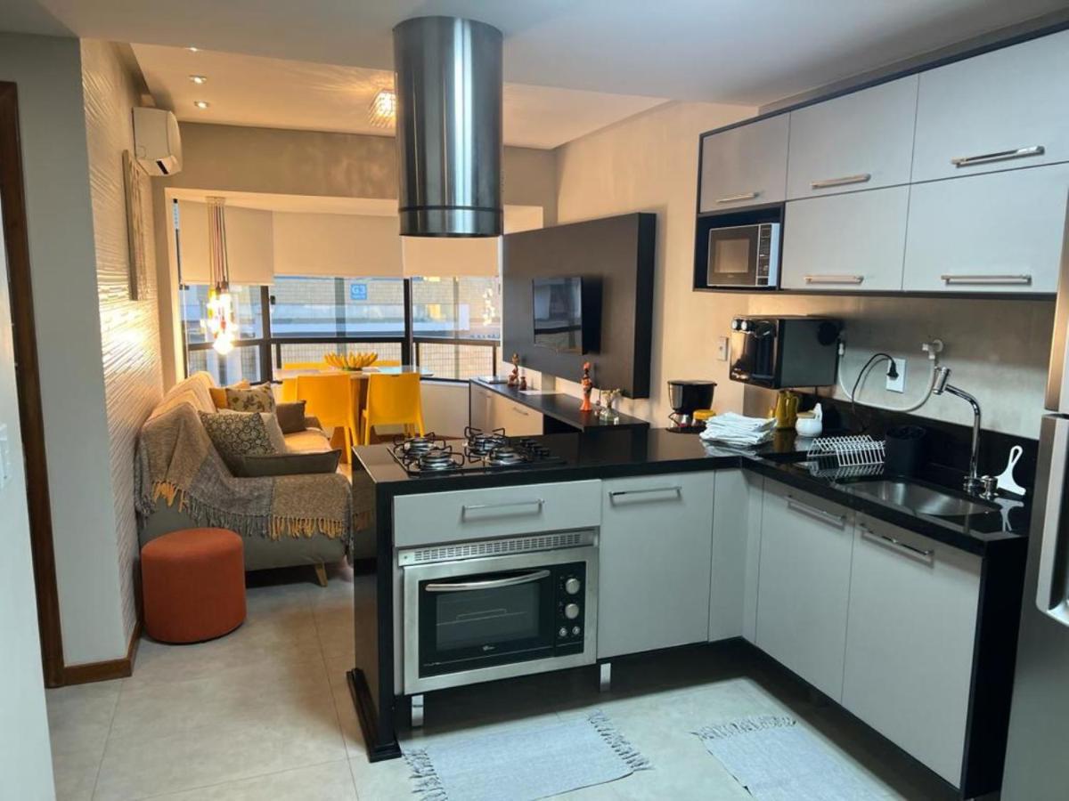 Excelente Localizacao Na Barra -Climatizado-Garagem Apartment Salvador Bagian luar foto